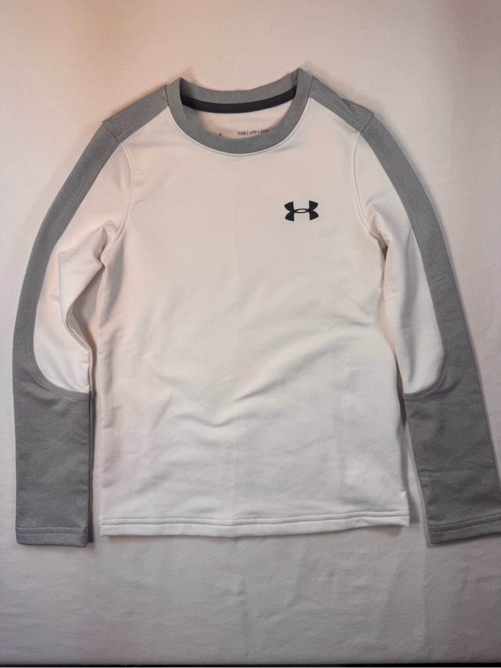 Under Armour ColdGear Kids Fitted Long Sleeve Performance Shirt White Gray YXS